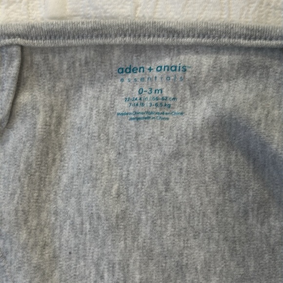 Aden + Anais swaddle wrap - Newborn - Picture 7 of 8